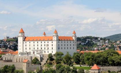 3 nap Pozsonyban, Prágában és Bécsben, busszal, reggelivel, idegenvezetéssel 